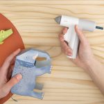 چسب تفنگی شارژی شیائومی Xiaomi Hoto Cordless Mini Stand-Up Hot Glue Gun QWRJQ001 mester xiaomi